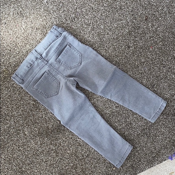 Jeans - Picture 2 of 3